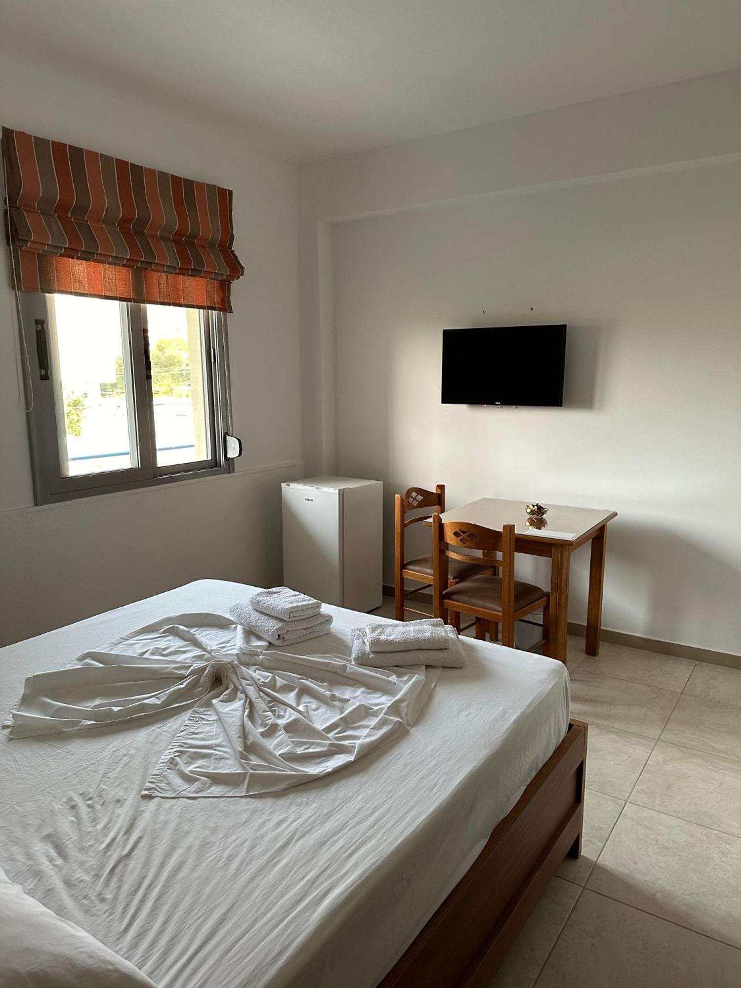 River Bridge Private Room Gjirokastër Esterno foto